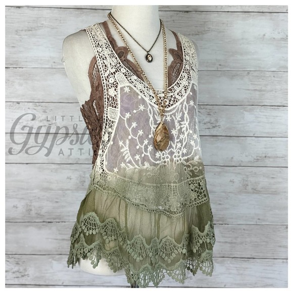 POL Antique Ivory Ombre Lace Layering Top - Picture 5 of 16
